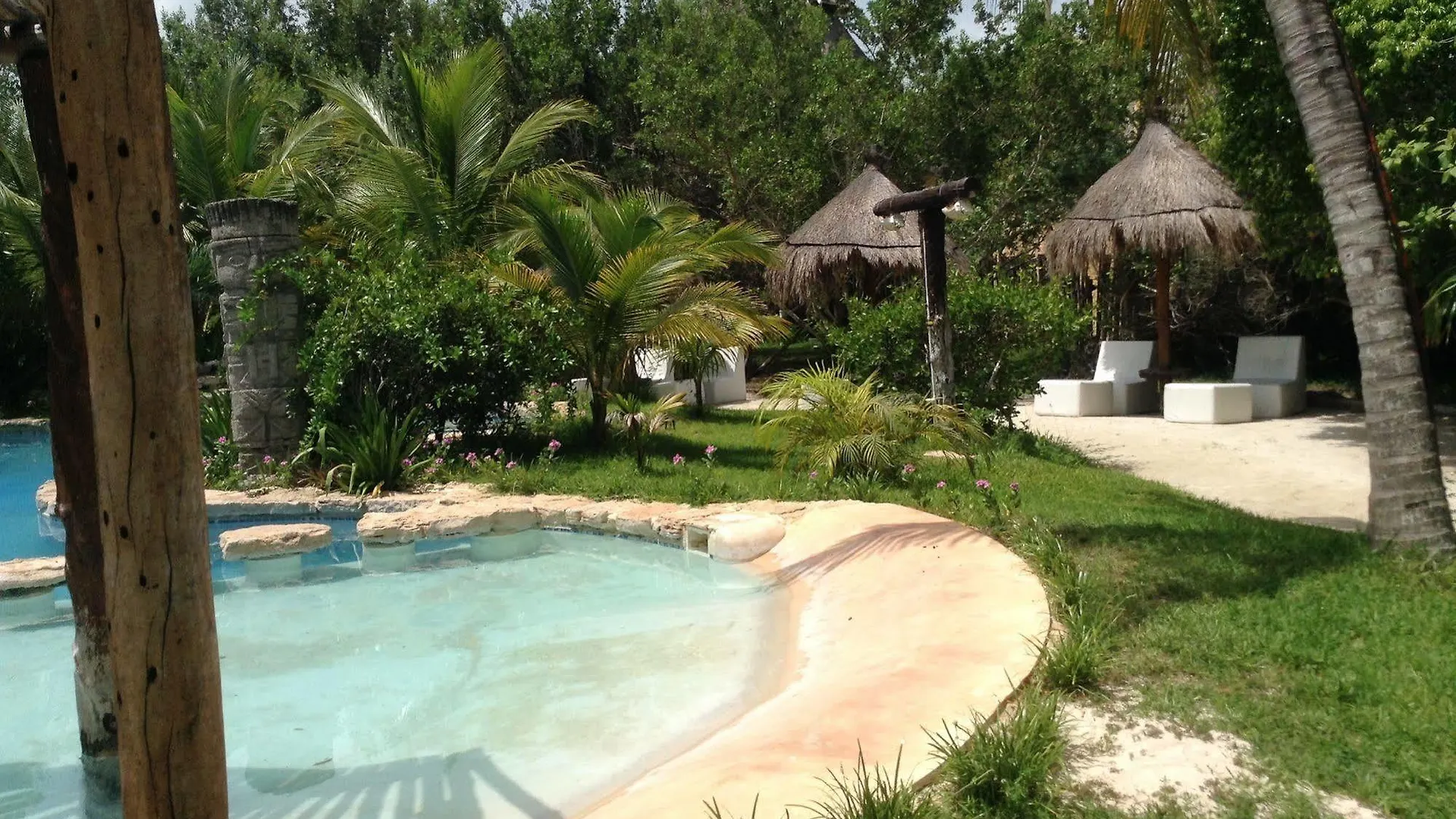 **** Semesteranläggning (resort) Villas Delfines Isla Holbox Mexiko